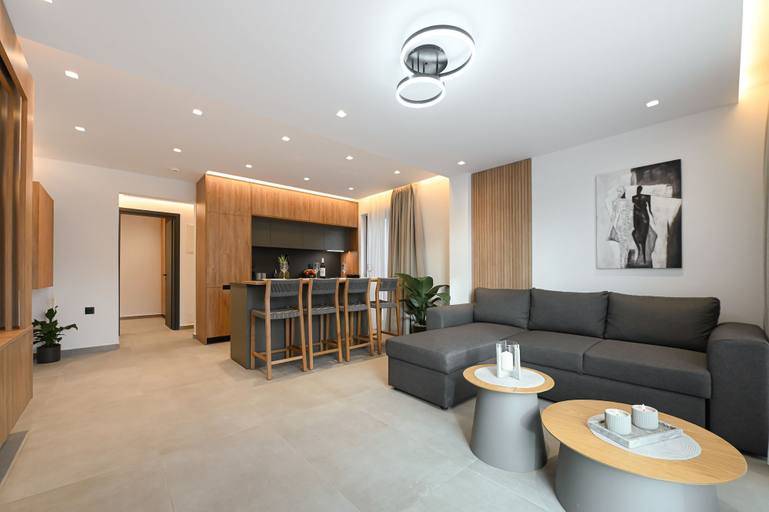 Room 5, MGK Complex Suite Private Pool Ground Floor, Crete