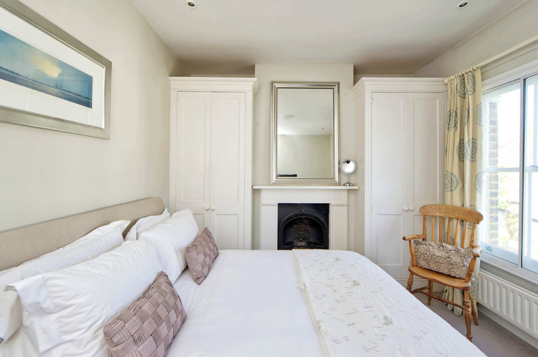 Others 3, Stunning 3 bed Home With Garden - Wandsworth, London