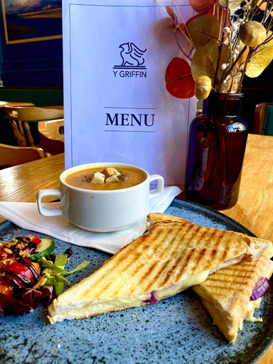 Food & Drinks 4, Y Griffin, Gwynedd