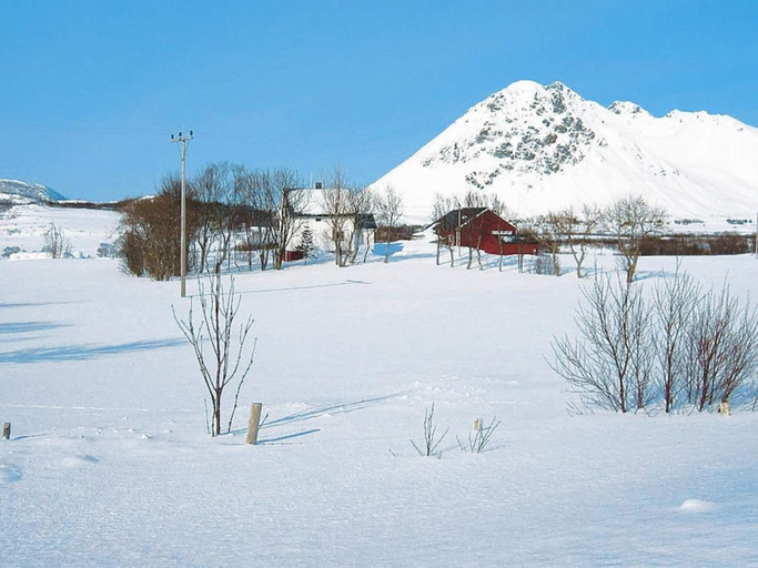 Others 4, person holiday home in Bostad-By Traum, Vestvågøy