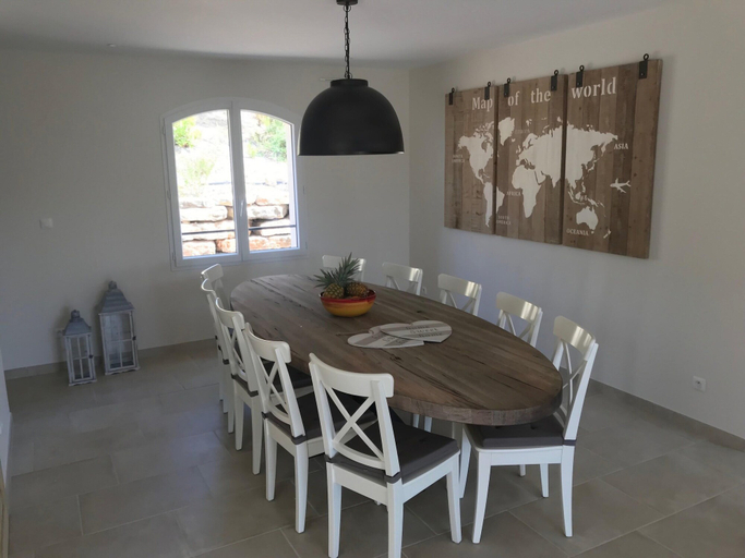 Dining 2, Villa in Le Plan-de-la-tour With Pool, Var