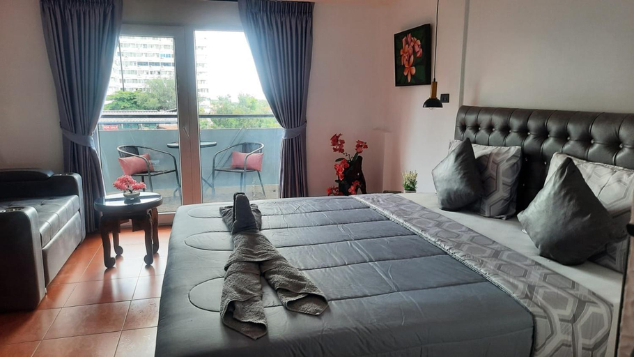 Bedroom 2, Happy Beach Jomtien Guesthouse, Pattaya