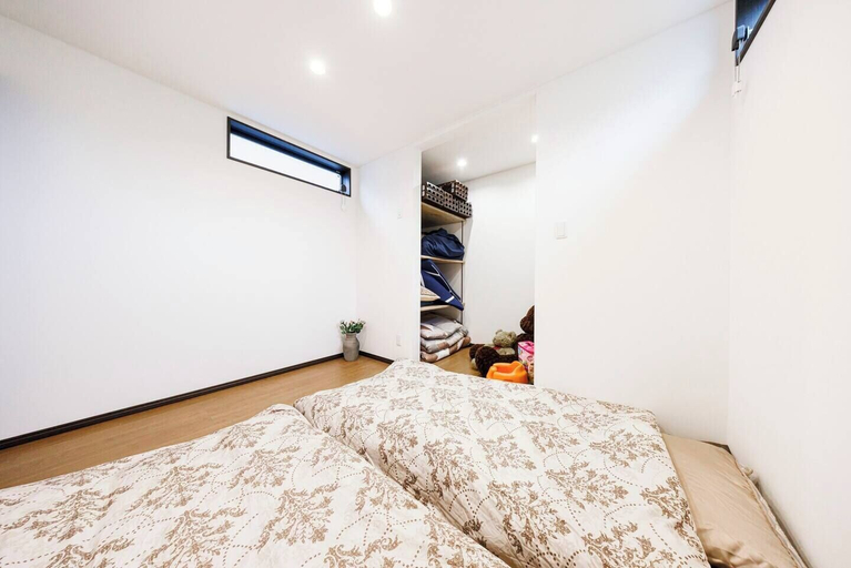 Bedroom 3, Antiques Gifu Station East, Gifu