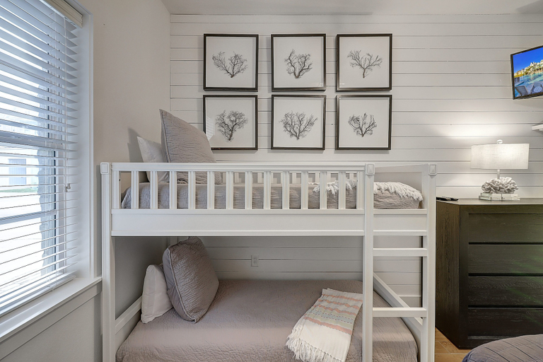 Bedroom 2, Blue Marlin TC 3105, Nueces