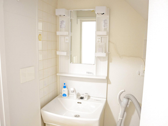 Bathroom 3, Calm House Motomachi, Beppu