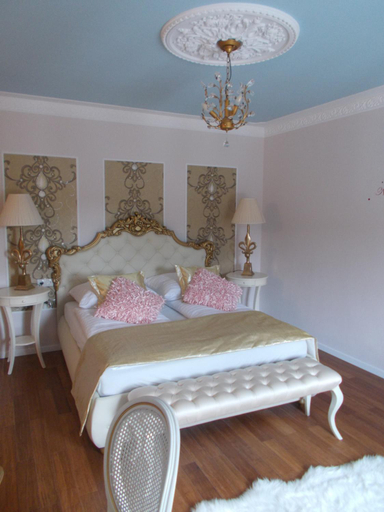 Bedroom 3, Boutique-Hotel „Altes Rathaus“, Rhein-Lahn-Kreis