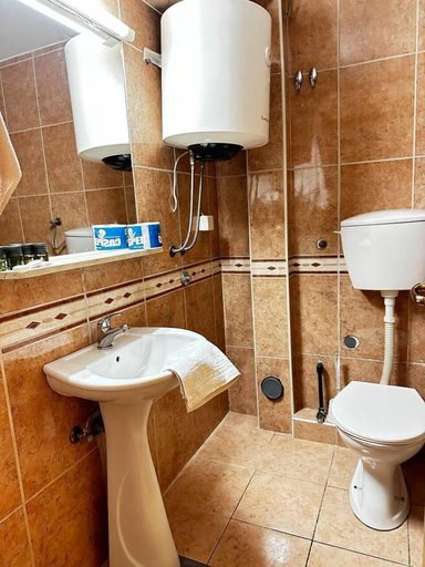 Bedroom 2, Central Hotel
