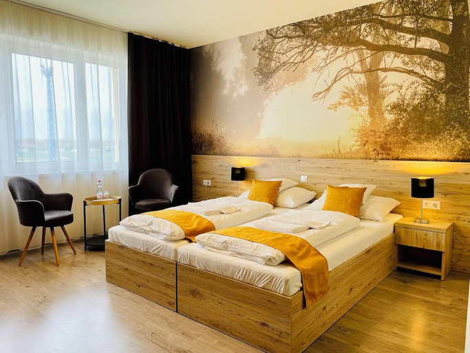 Bedroom 2, Gyirmot Sport & Wellness Hotel, Győr