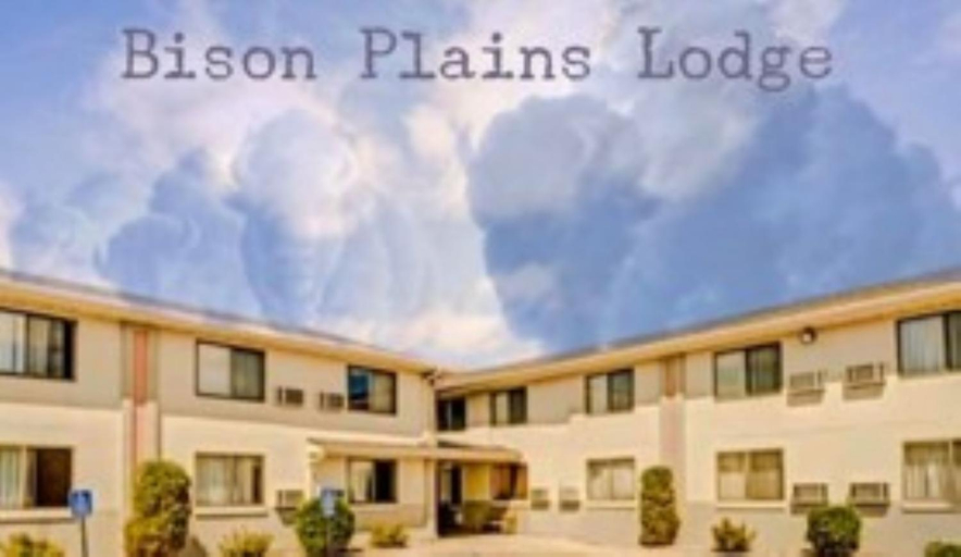 Others 3, Bison Plains Lodge, Clay