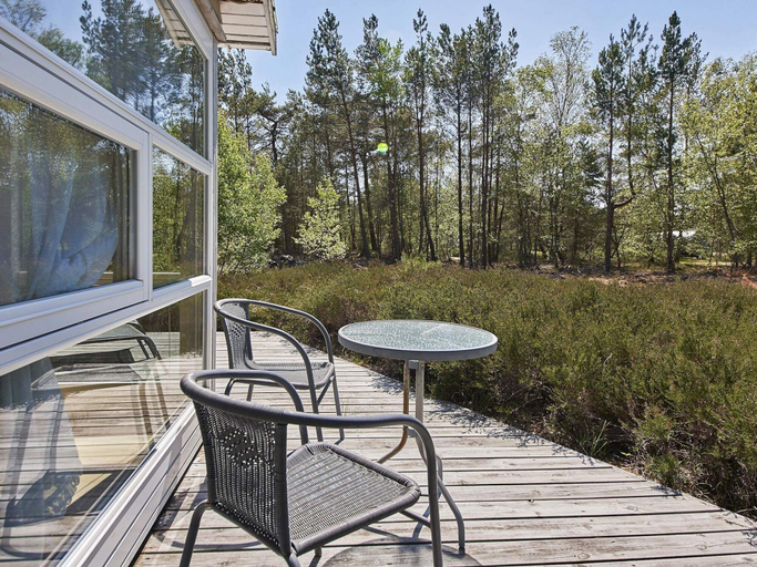 Others 5, 4 Person Holiday Home in Nexo, Bornholm