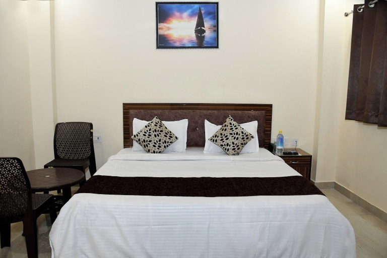 Bedroom 3, Hotel Brij Palace, Dehradun