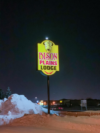 Others 2, Bison Plains Lodge, Clay