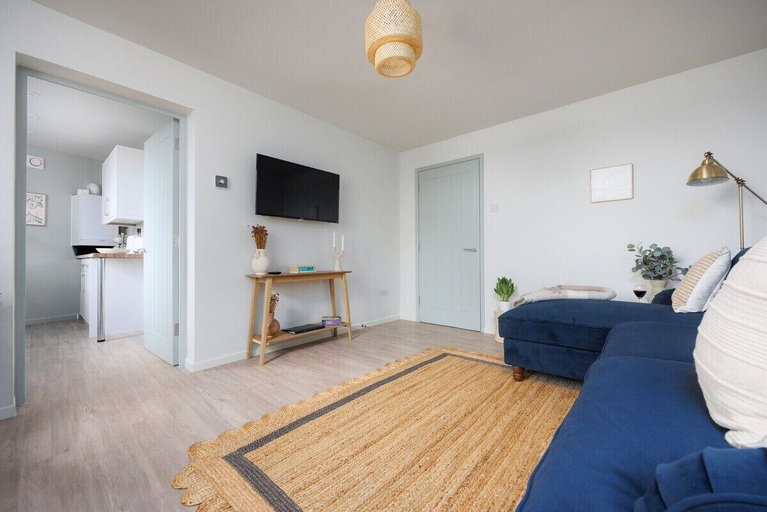 Others 3, Luxury First Floor 2 bed Apartment, Plymouth