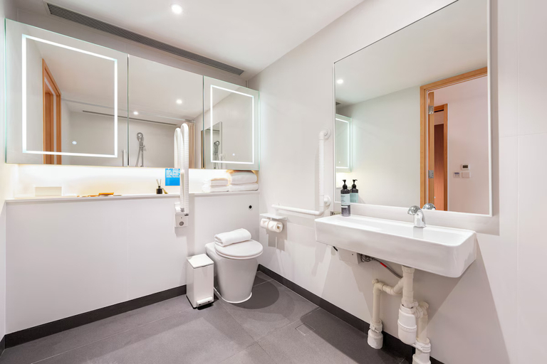 Bathroom 4, Shama Hub Metro South Hong Kong, Hong Kong Island