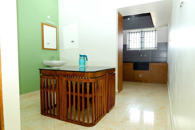 Others 5, Sendhuran Residence, Tiruchirappalli