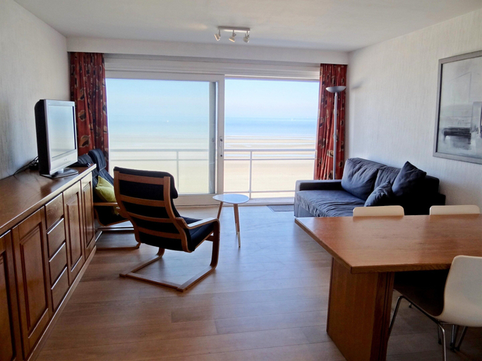 Others 3, Apartment in Nieuwpoort by the Beach, West-Vlaanderen