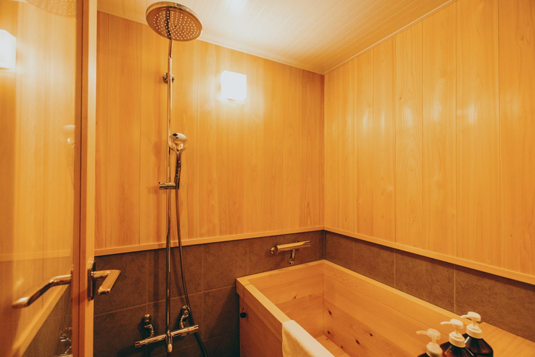 Bathroom 2, RITA Gosemachi, Gose
