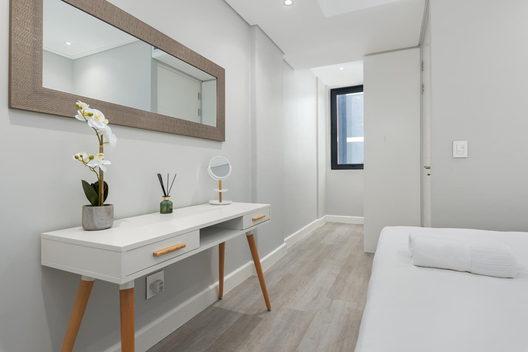 Others 5, 35 on Main Apartments, City of Cape Town
