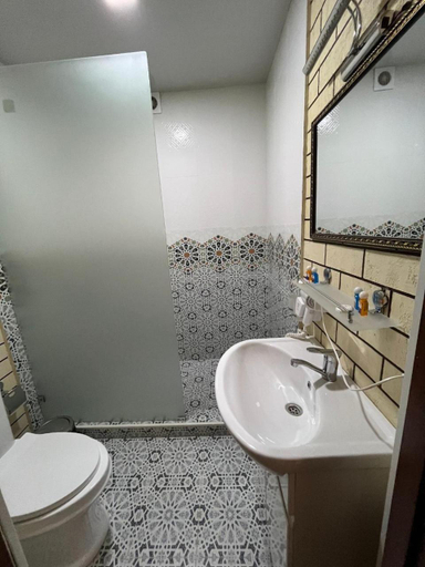 Bathroom 3, Khans Palace Hotel, Xiva