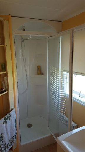 Bathroom 4, Bungalows Land'shause, Alcobaça