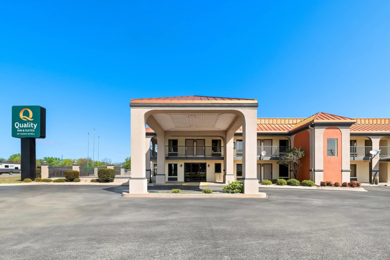 Exterior & Views 2, Quality Inn & Suites Dumas, Desha