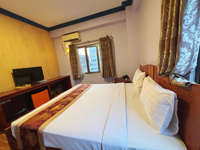 Bedroom 2, Diamond Lake Hotel KTV&Dancing Bar, Yangon