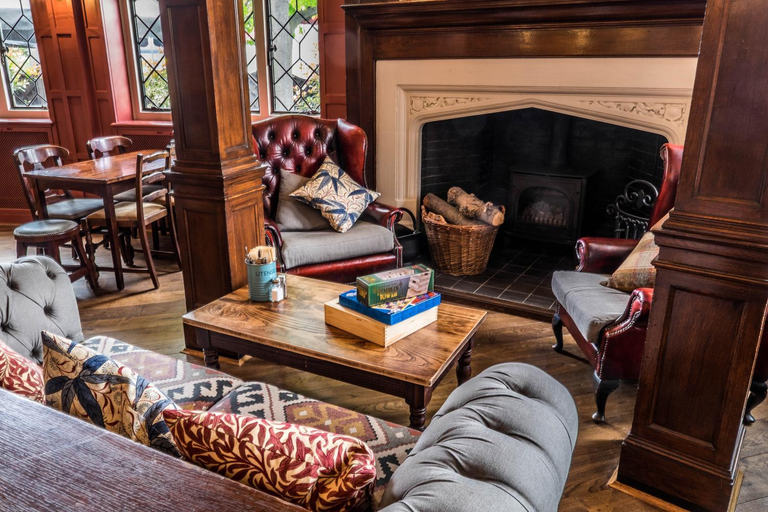 Public Area 3, The Bridge Hotel Greenford, London