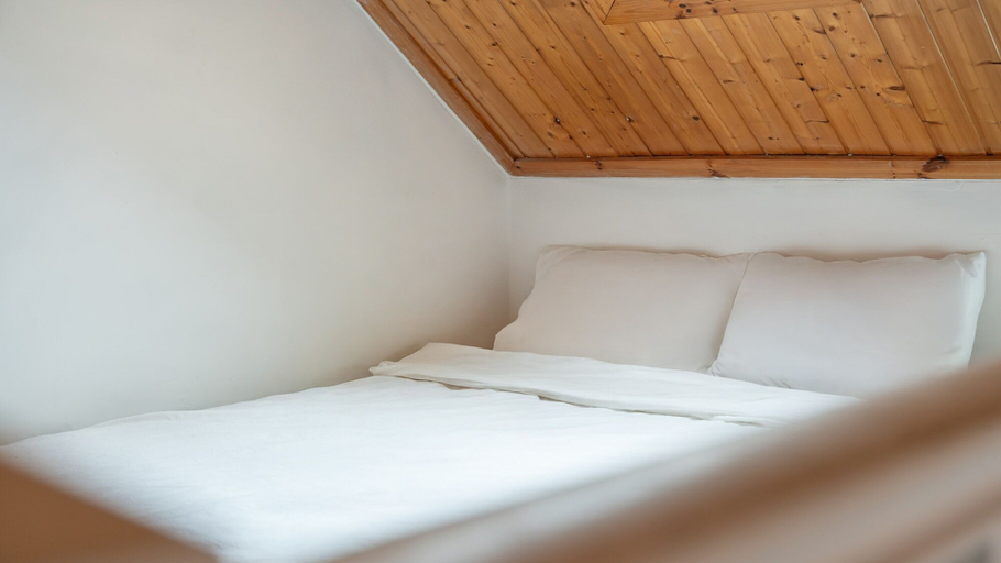 Bedroom 28