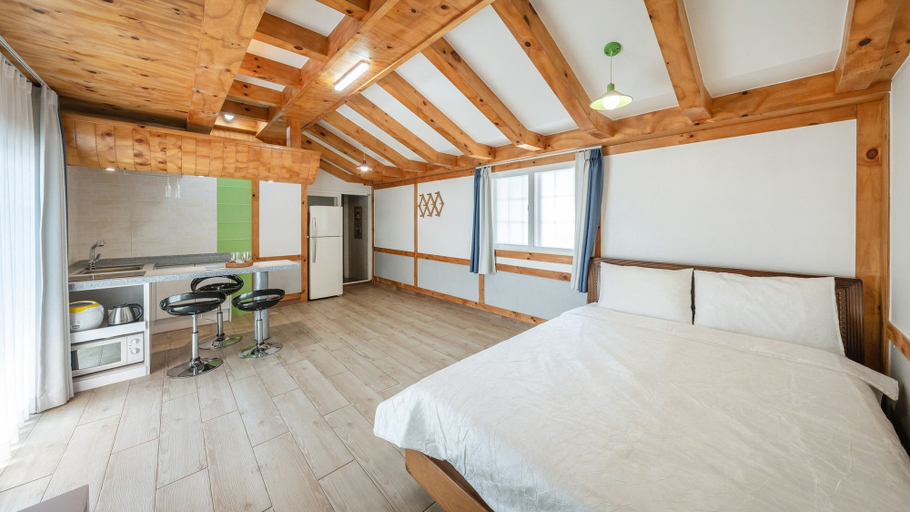 Bedroom 3, Gapyeong Iris Pension, Gapyeong