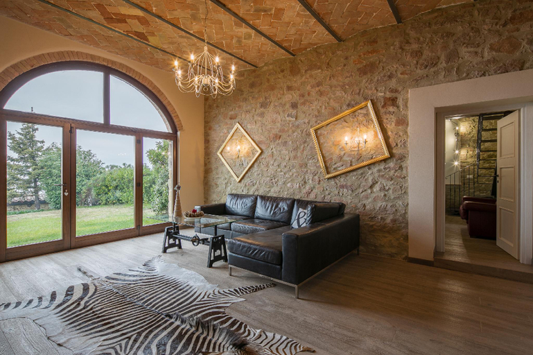 Others 5, Villa in Cortona with Private Pool, Perugia