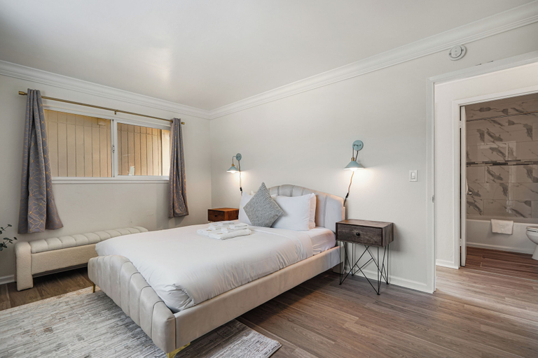 Others 1, Delightful 2BR Mountain OceanSunset View, San Mateo