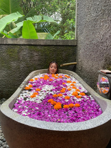 Bathroom 3, Gladak di uma bali, Karangasem