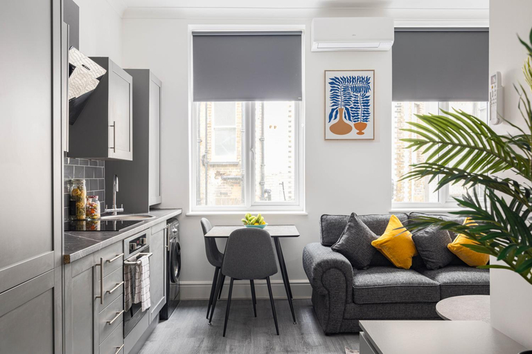 Others 4, Edgware road apartments, London