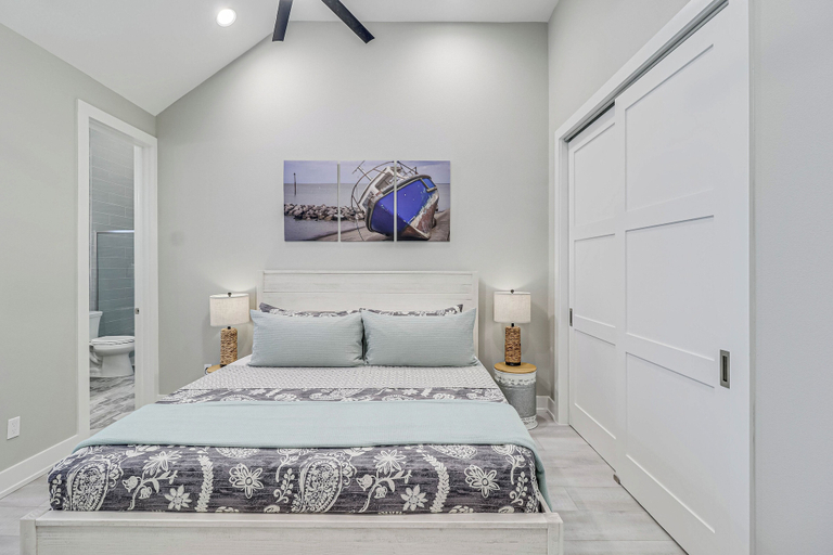 Bedroom 3, Sunday Funday 114 BAR, Nueces