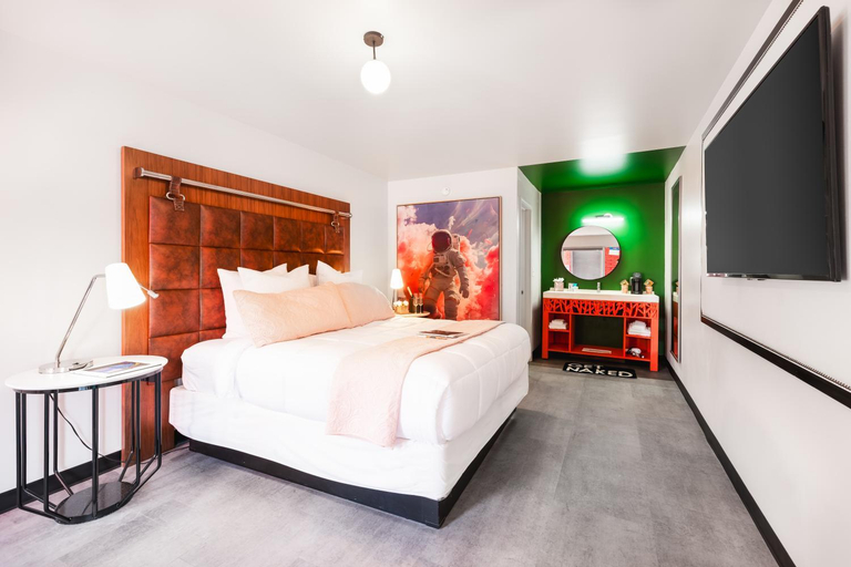 Bedroom 27