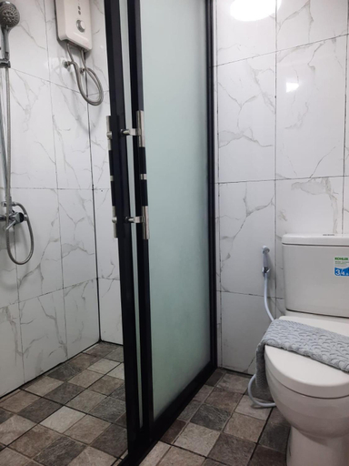 Bathroom 3, Happy Beach Jomtien Guesthouse, Pattaya