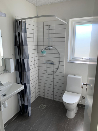 Bathroom 3, Den Gode Søvn, Mariagerfjord