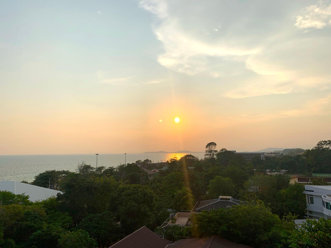 Others 4, TopFloor Gorgeous Sunset-Mae Phim Beachfront Condo, Klaeng
