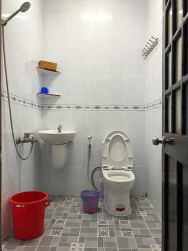 Bathroom, Nha Nghi THANH LIEM, Cà Mau