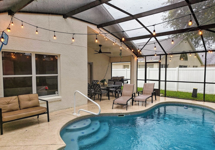 Others 3, Chic 3 BR w/ Pool Near Disney Magic, Lake