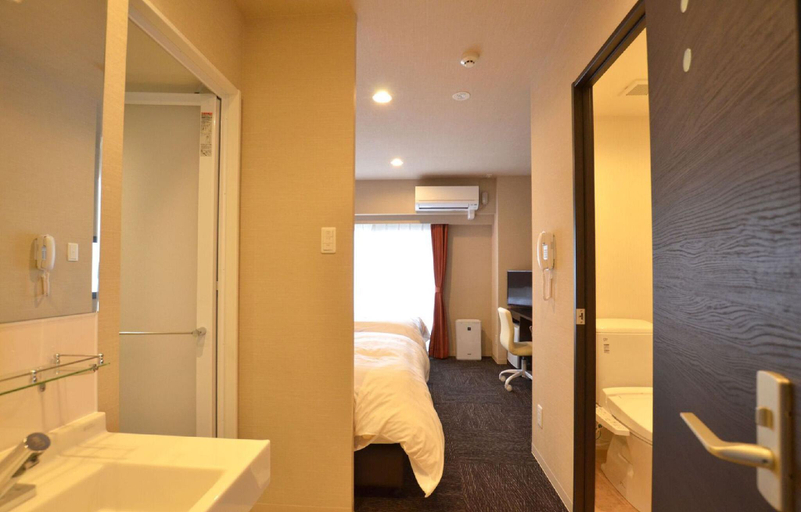 Bedroom 3, Kikitsu Station Hotel, Isahaya