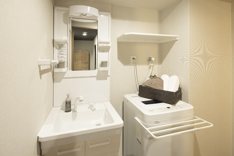 Bathroom, Coruscant Hotel Nagasaki Eki 3, Nagasaki