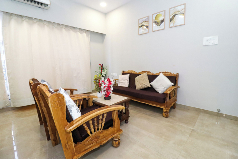 Others 5, Pinakii Comfort Stay, Vile Parle - Near Airport, Mumbai Suburban