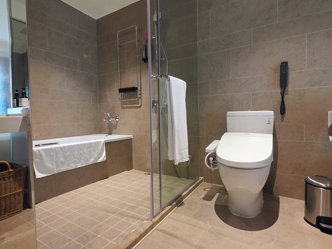 Bathroom 2, Healthy Residence, Taoyuan