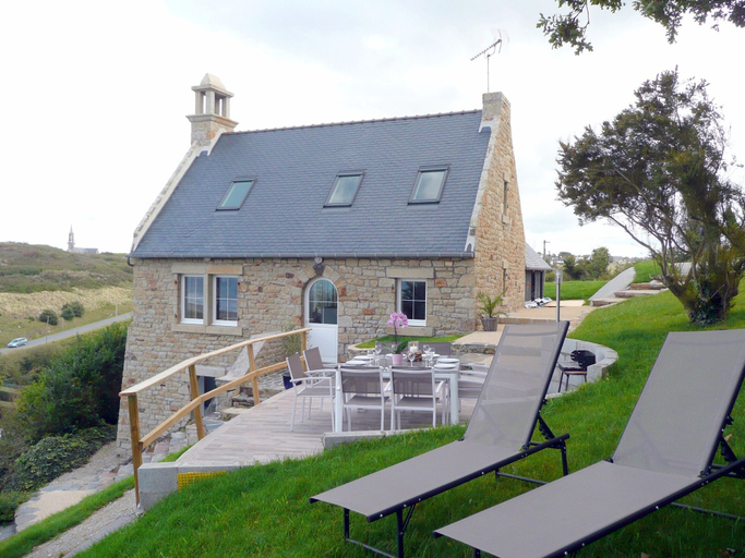 Exterior 3, Holiday Home in Plonevez Porzay, Finistère