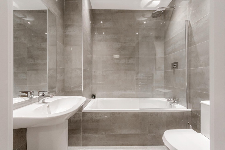 Bathroom, Roomspace Serviced Apartments - Nouvelle House, London
