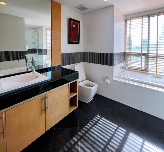 Bathroom 9