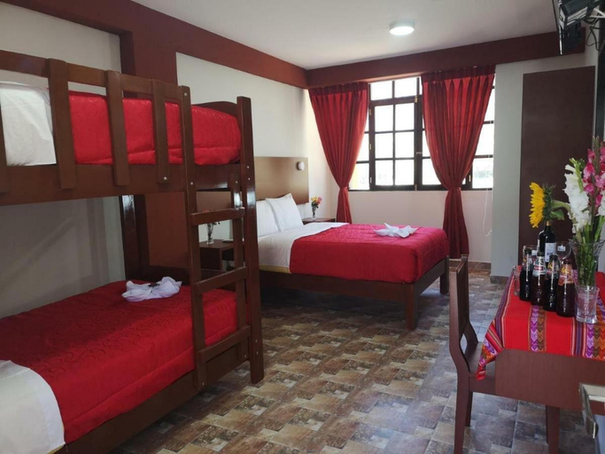 Bedroom 2, los wayruros de anita official, Urubamba