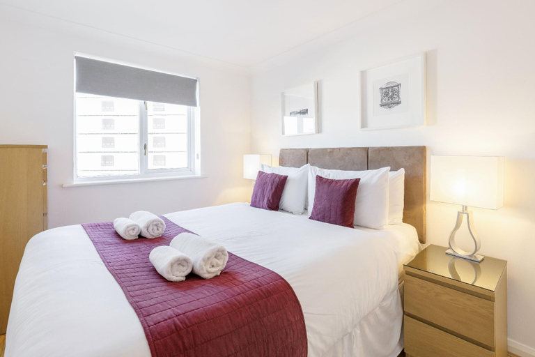 Bedroom 5, Roomspace Serviced Apartments- Regents Court, London