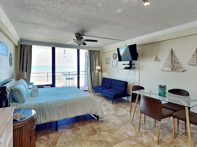 Bedroom 3, Hawaiian Inn by Distinctive Beach Rentals, Volusia